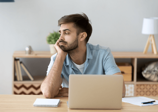 Personal trainer motivating client in a home workout session in Hyderabad